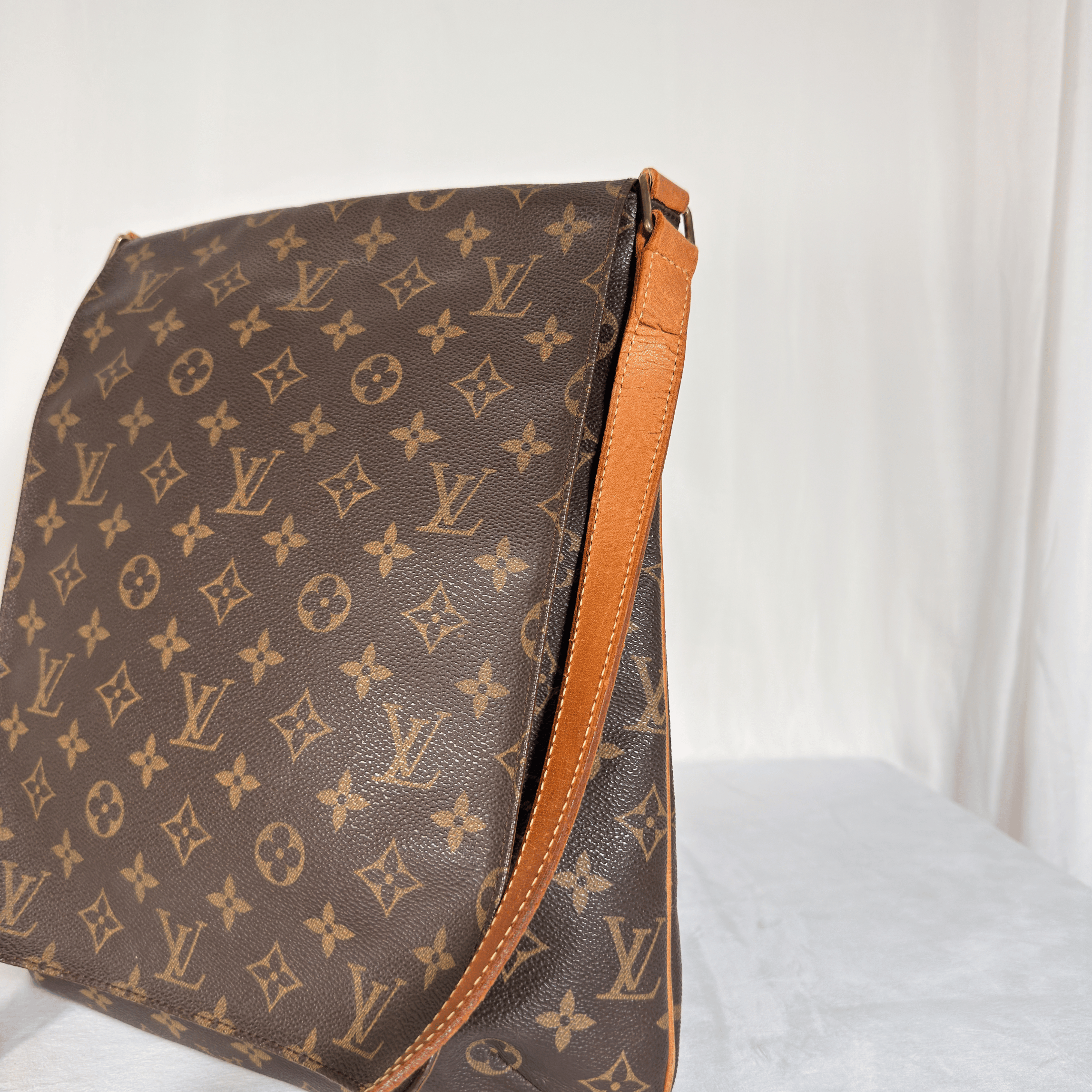 LOUIS VUITTON - SAC MUSETTE SALSA GM TOILE MONOGRAM