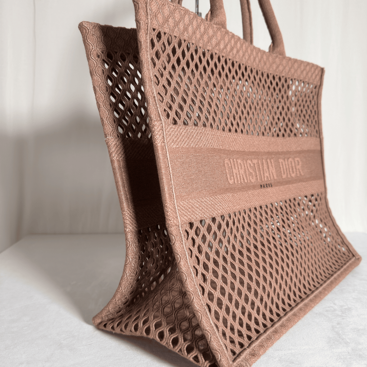 DIOR - BOOK TOTE LARGE - BRODERIE RÉSILLE BLUSH