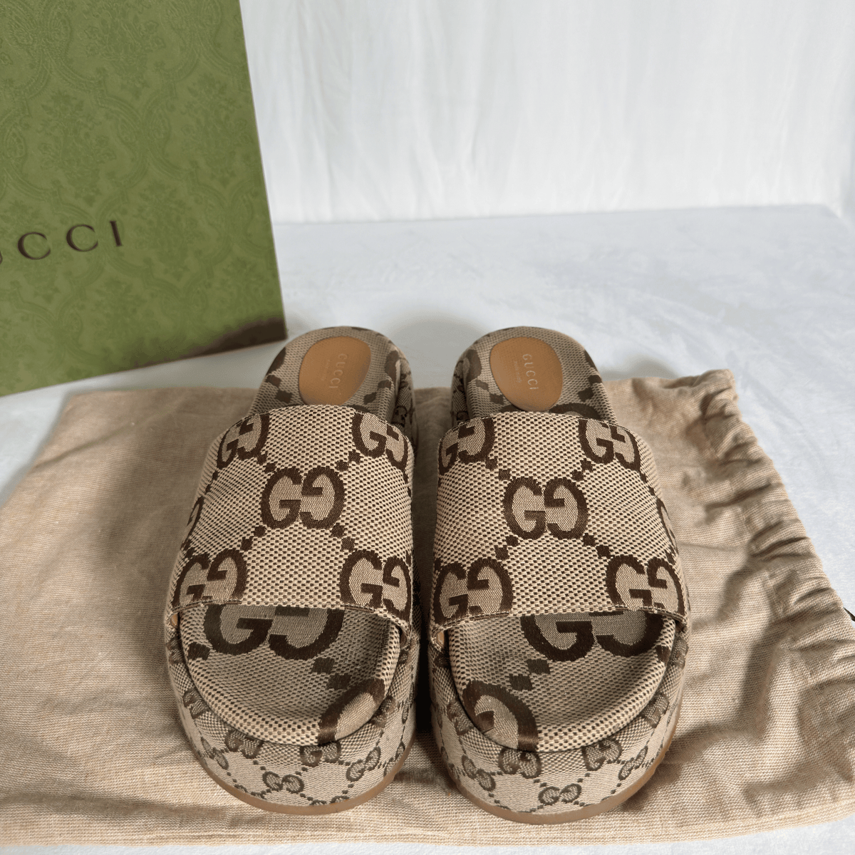 SANDALES À PLATEFORME GUCCI JUMBO GG - TOILE BEIGE/MARRON - TAILLE 39,5