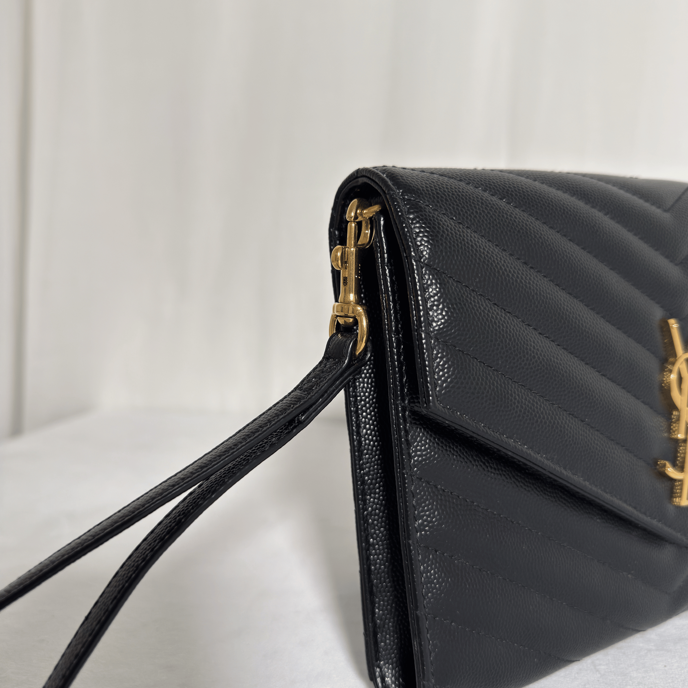 SAINT LAURENT - POCHETTE CASSANDRE MATELASSÉ - CUIR GRAIN DE POUDRE NOIR