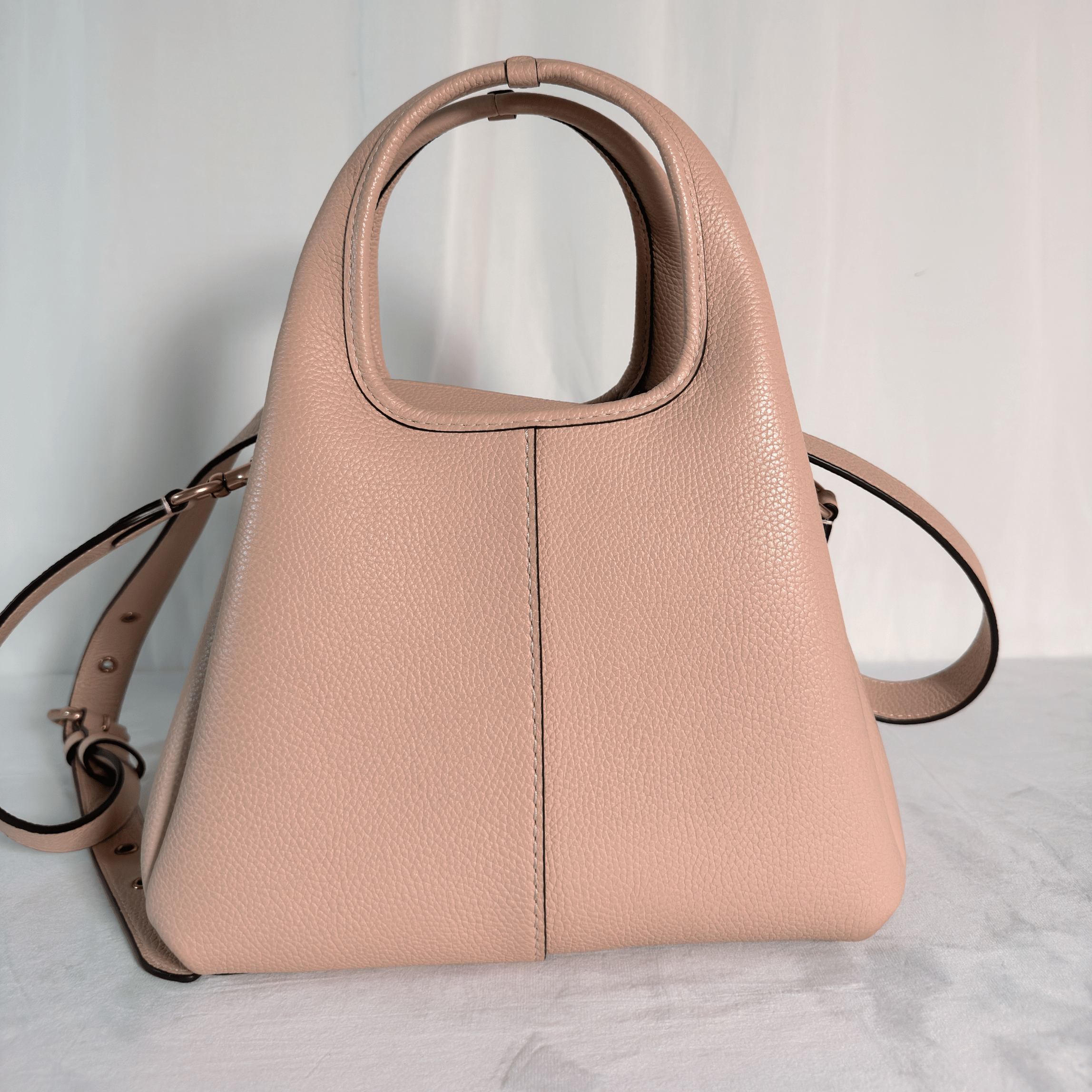 COACH - SAC LANA 19 - CUIR GRAINE ROSE POUDRE
