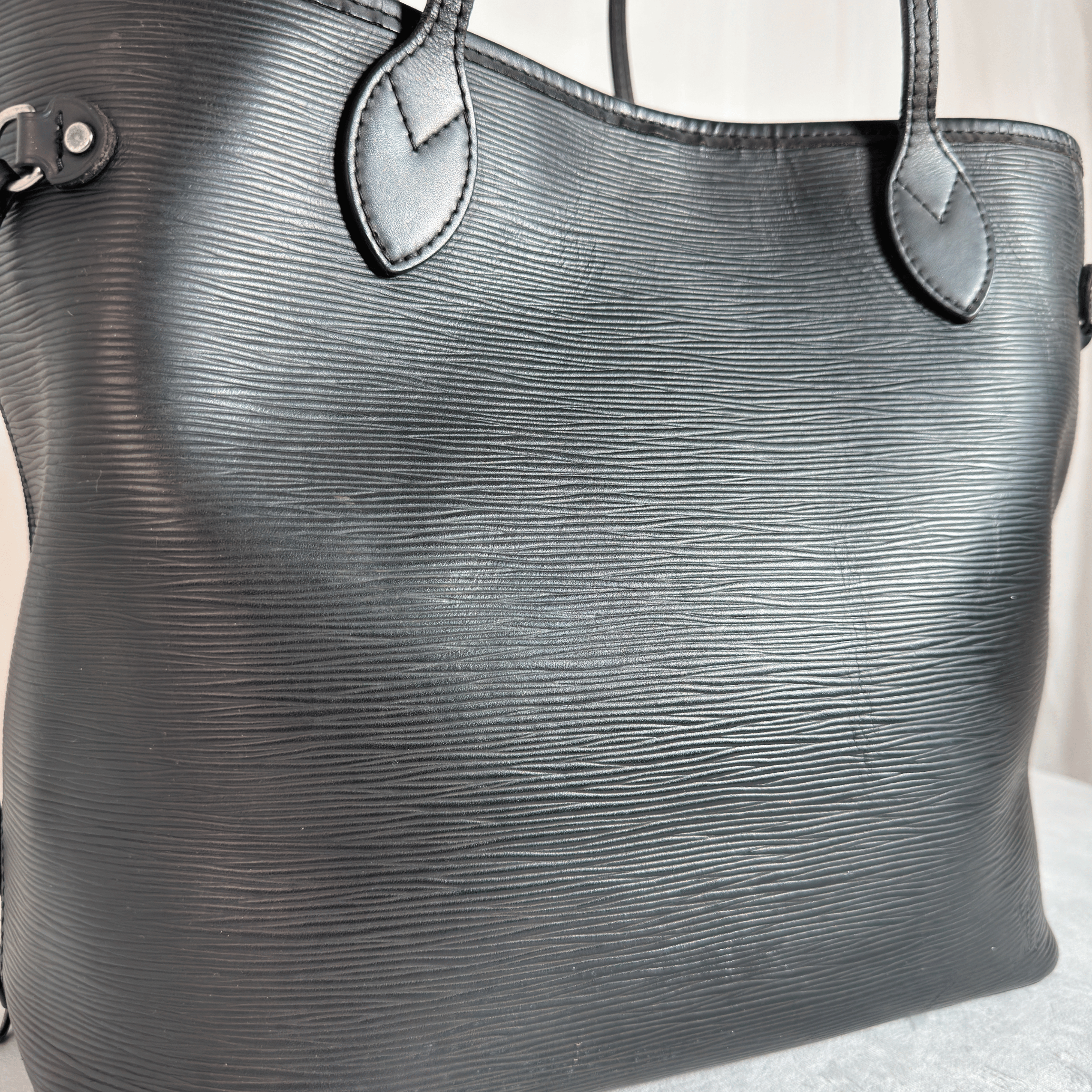 LOUIS VUITTON - NEVERFULL MM - CUIR EPI NOIR
