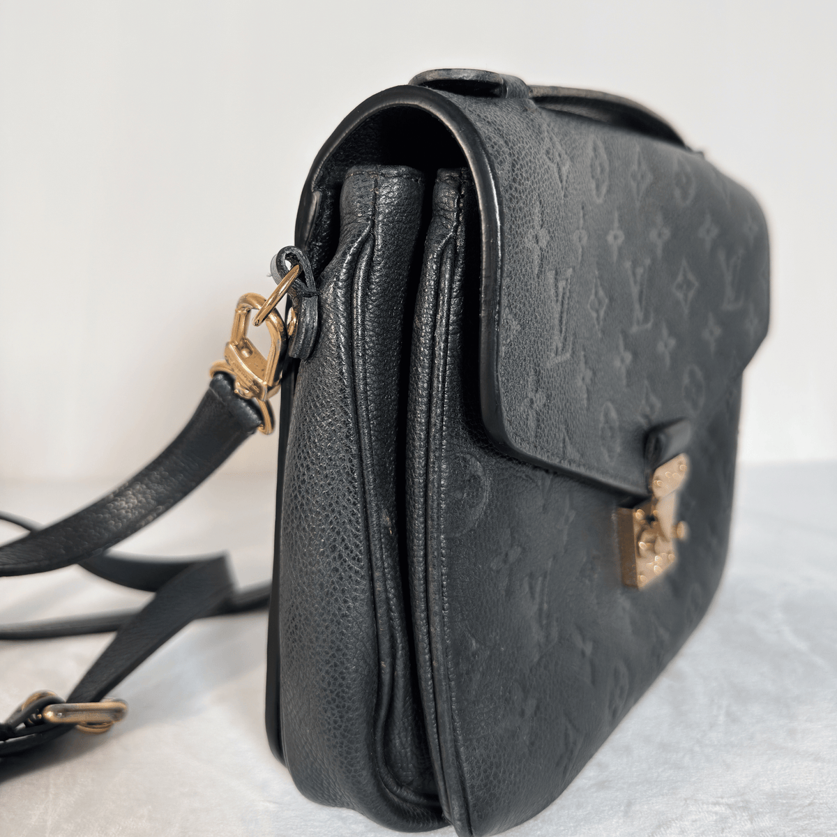 LOUIS VUITTON - POCHETTE  METIS - CUIR MONOGRAM EMPREINTE NOIR