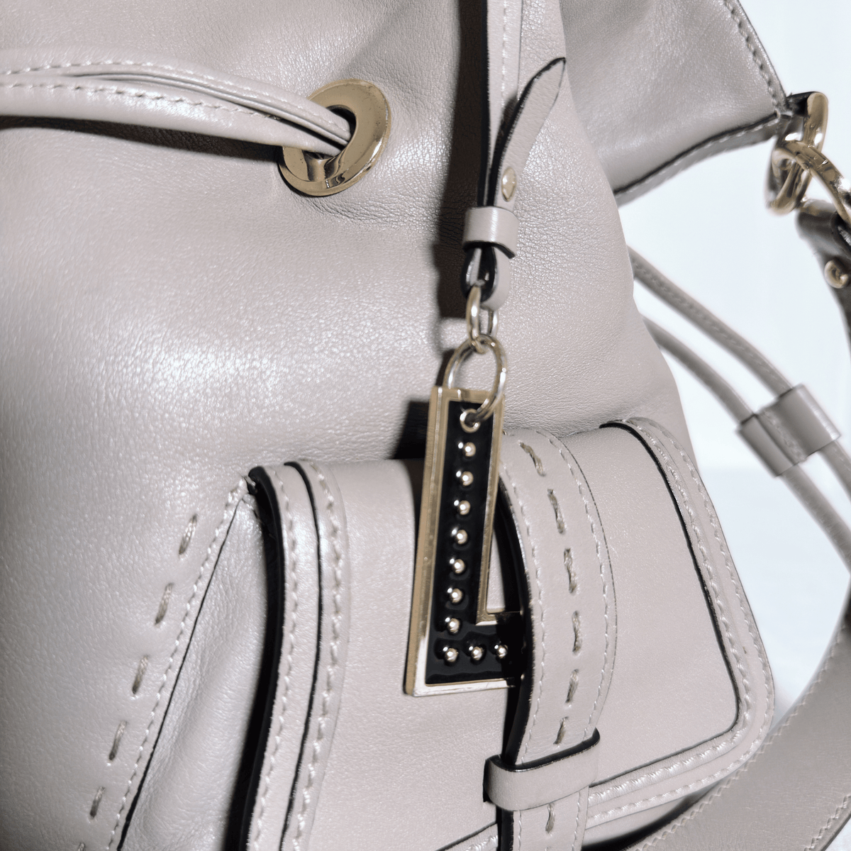 LANCEL - PREMIER FLIRT M - CUIR LISSE GRIS