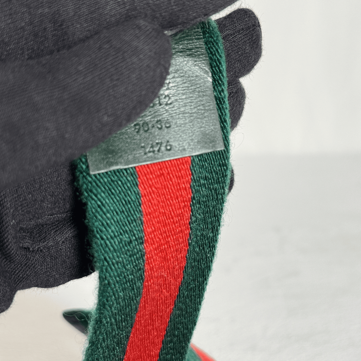 GUCCI - CEINTURE  DOUBLE ANNEAU - SANGLE WEB VERT ET ROUGE - TAILLE 90
