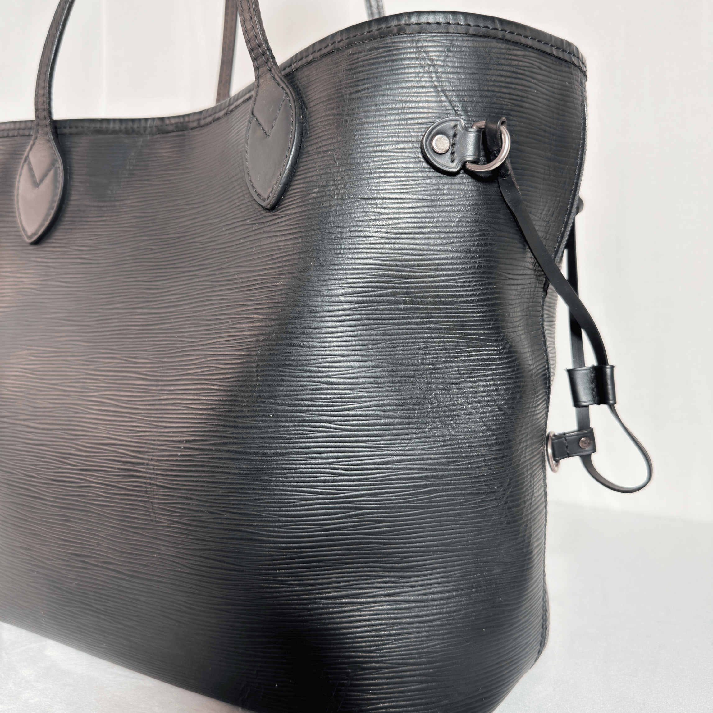 LOUIS VUITTON - NEVERFULL MM - CUIR EPI NOIR