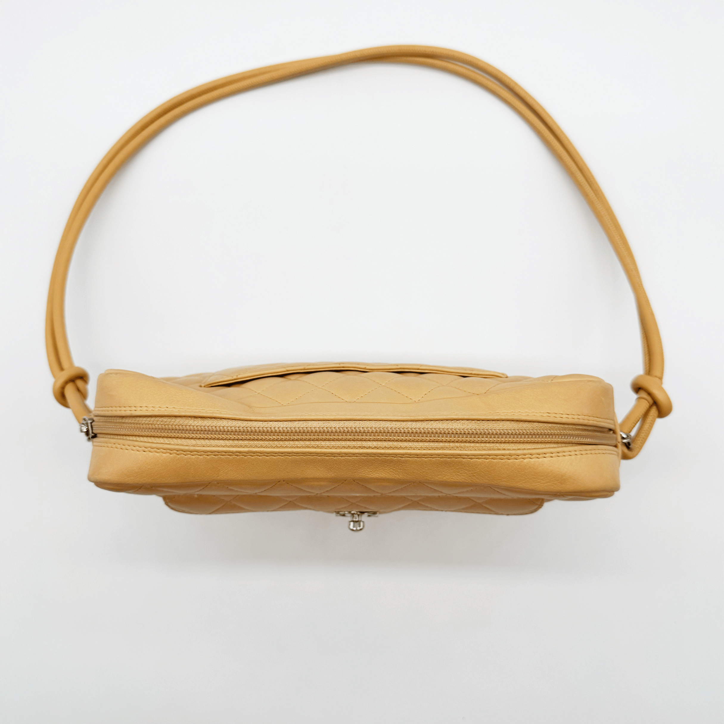 Chanel Ligne Cambon Camera Bag cuir agneau beige vintage authentifié - La Belle Boutique