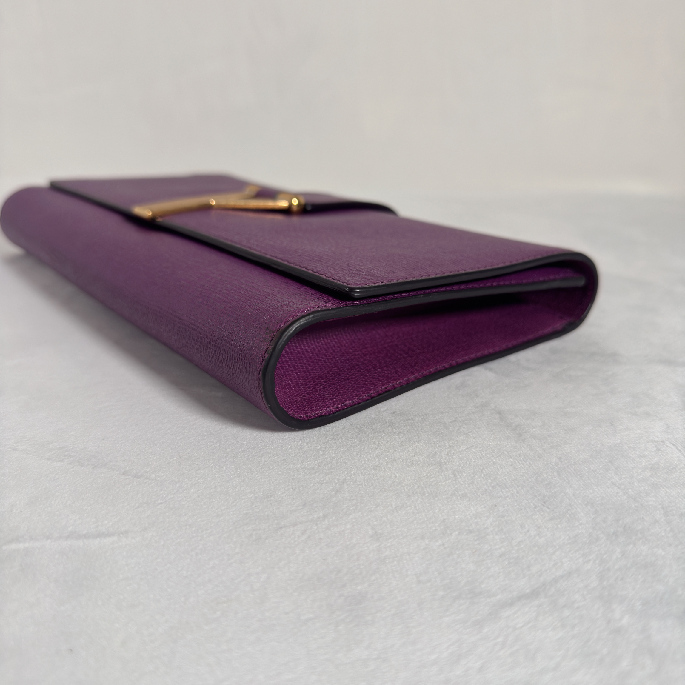 POCHETTE CLUTCH YVES SAINT LAURENT CHYC LIGNE Y - CUIR TEXTURE VIOLET