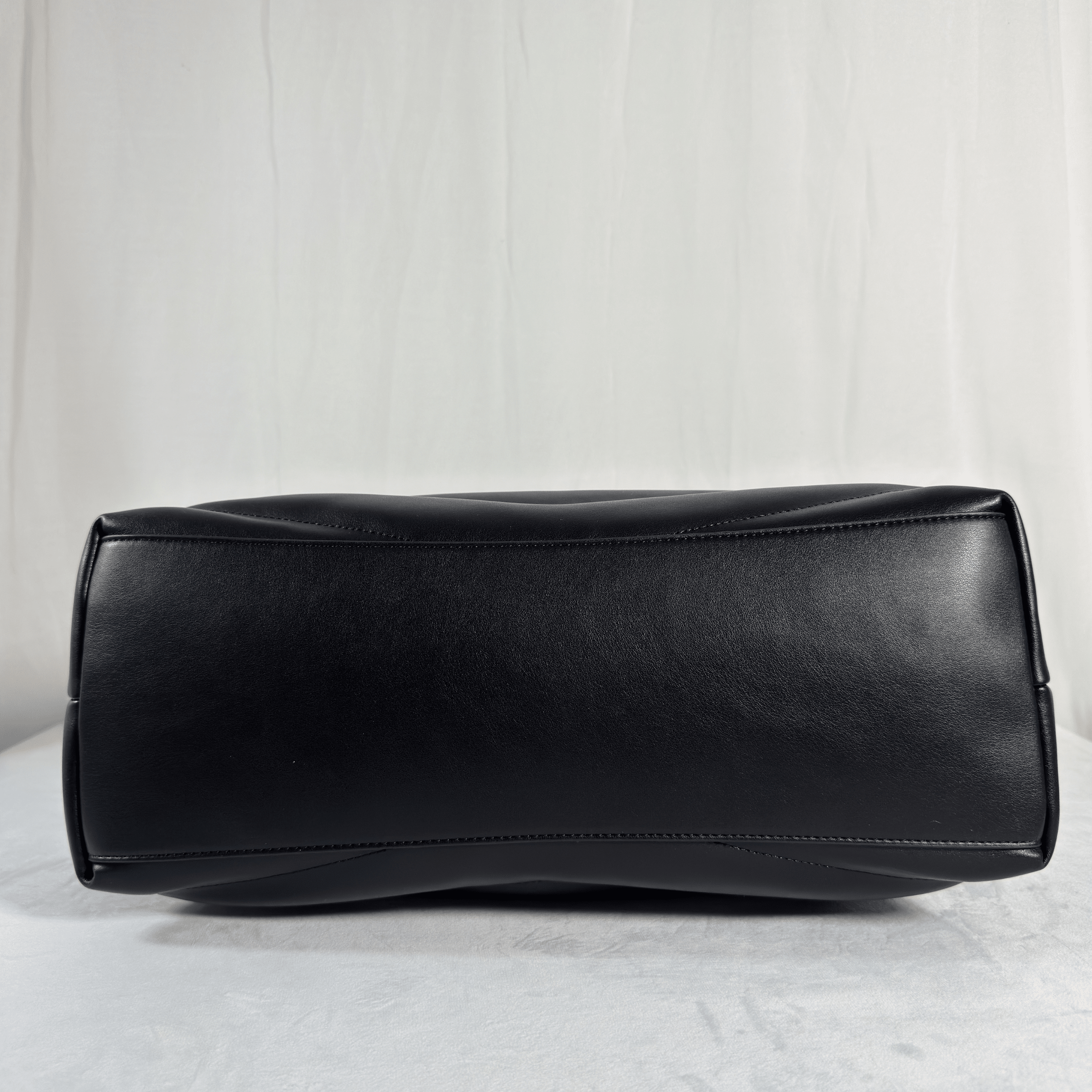 SAC CABAS KARL LAGARFELD - MATELASSE CHEVRON NOIR CUIR PU - La Belle Boutique