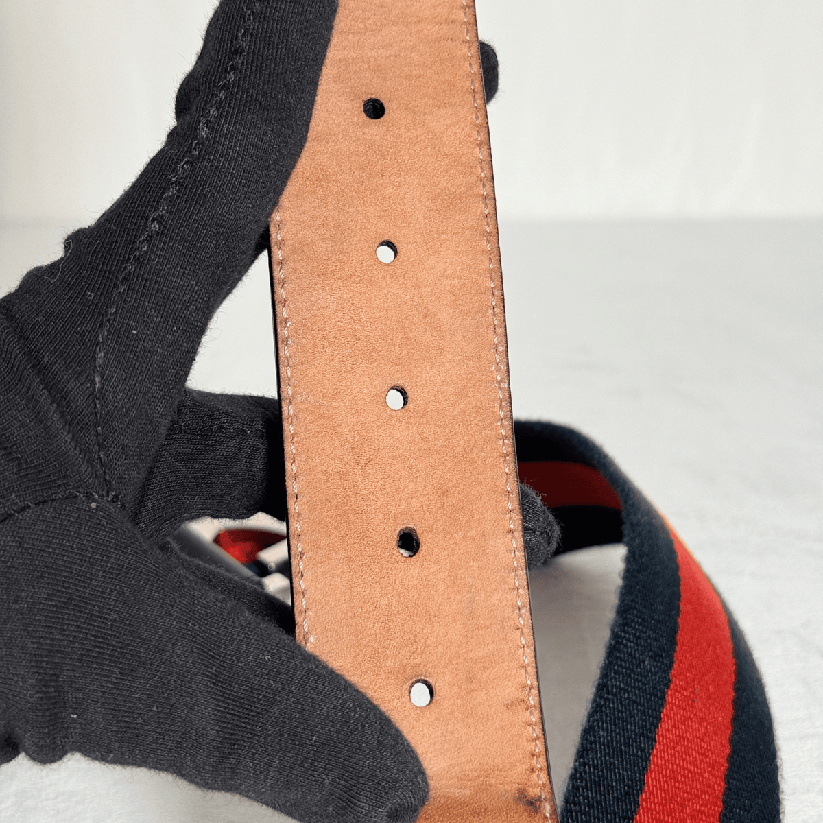 GUCCI - CEINTURE BOUCLE G ENTRELACES - SANGLE WEB BLEU MARINE ET ROUGE - TAILLE 85