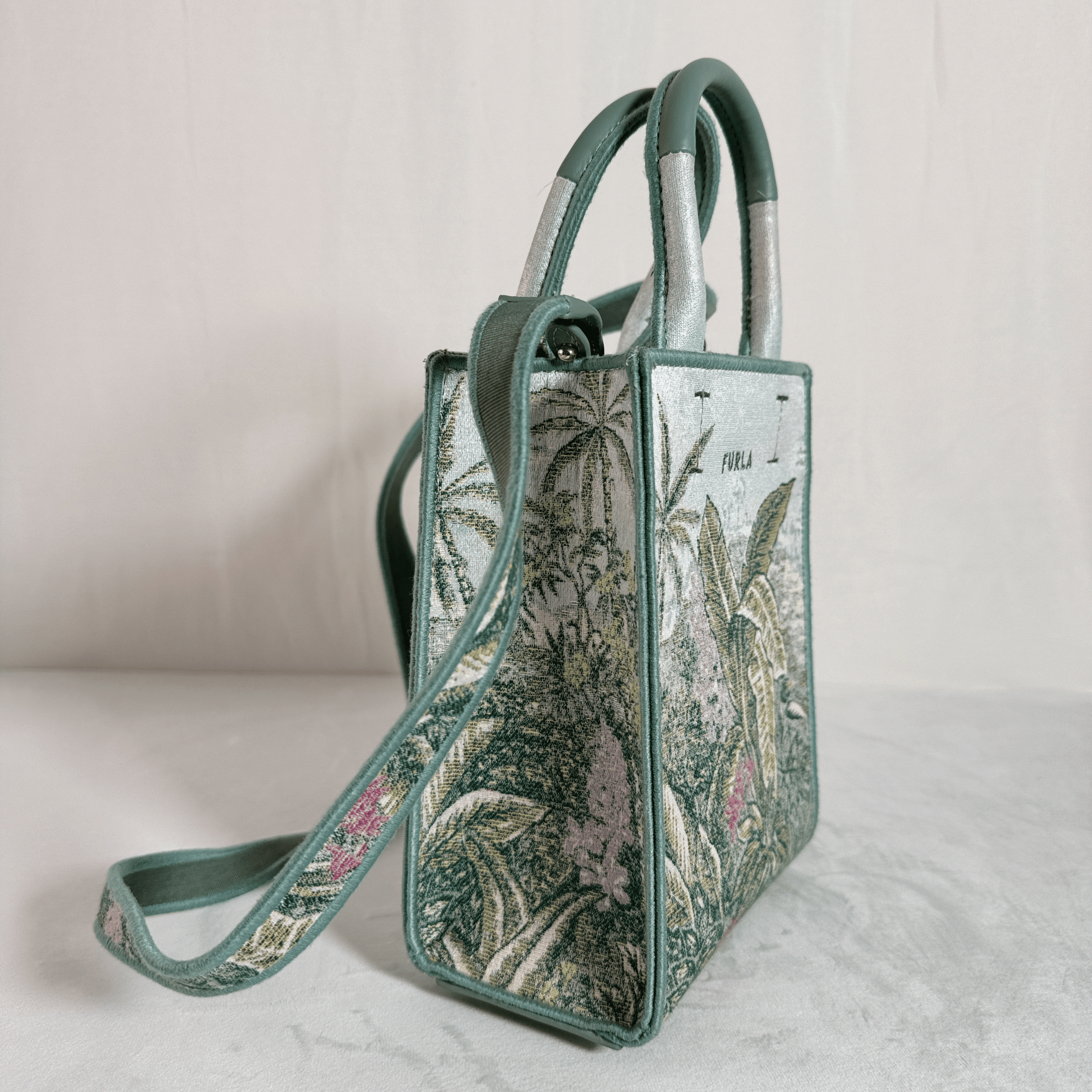 SAC FURLA OPPORTUNITY MINI TOTE - JACQUARD BOTANIQUE VERT - La Belle Boutique