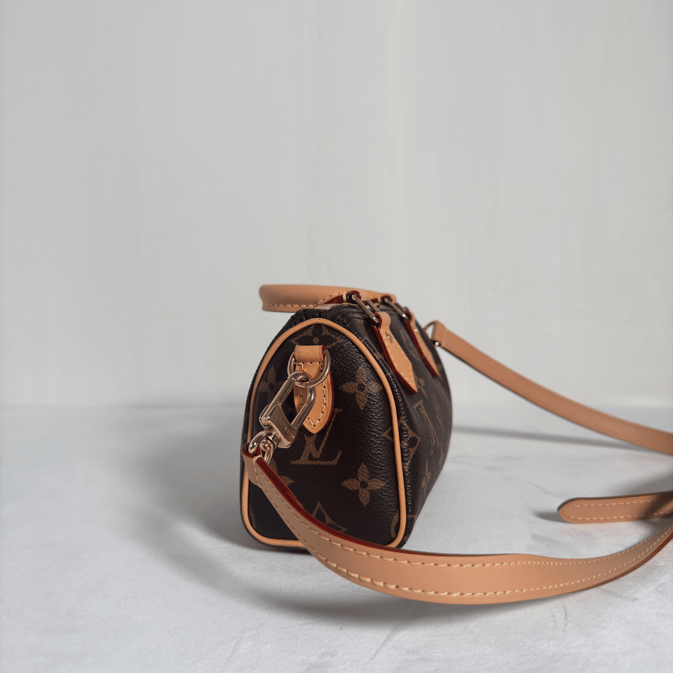 SAC LOUIS VUITTON NANO SPEEDY - TOILE MONOGRAM - La Belle Boutique
