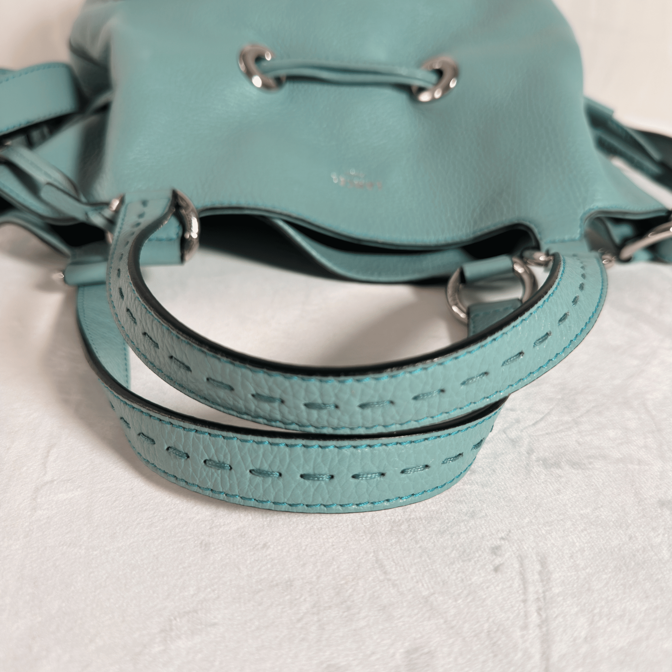 SAC LANCEL PREMIER FLIRT - SAC SEAU TAILLE M - CUIR GRAINE BLEU TURQUOISE - La Belle Boutique