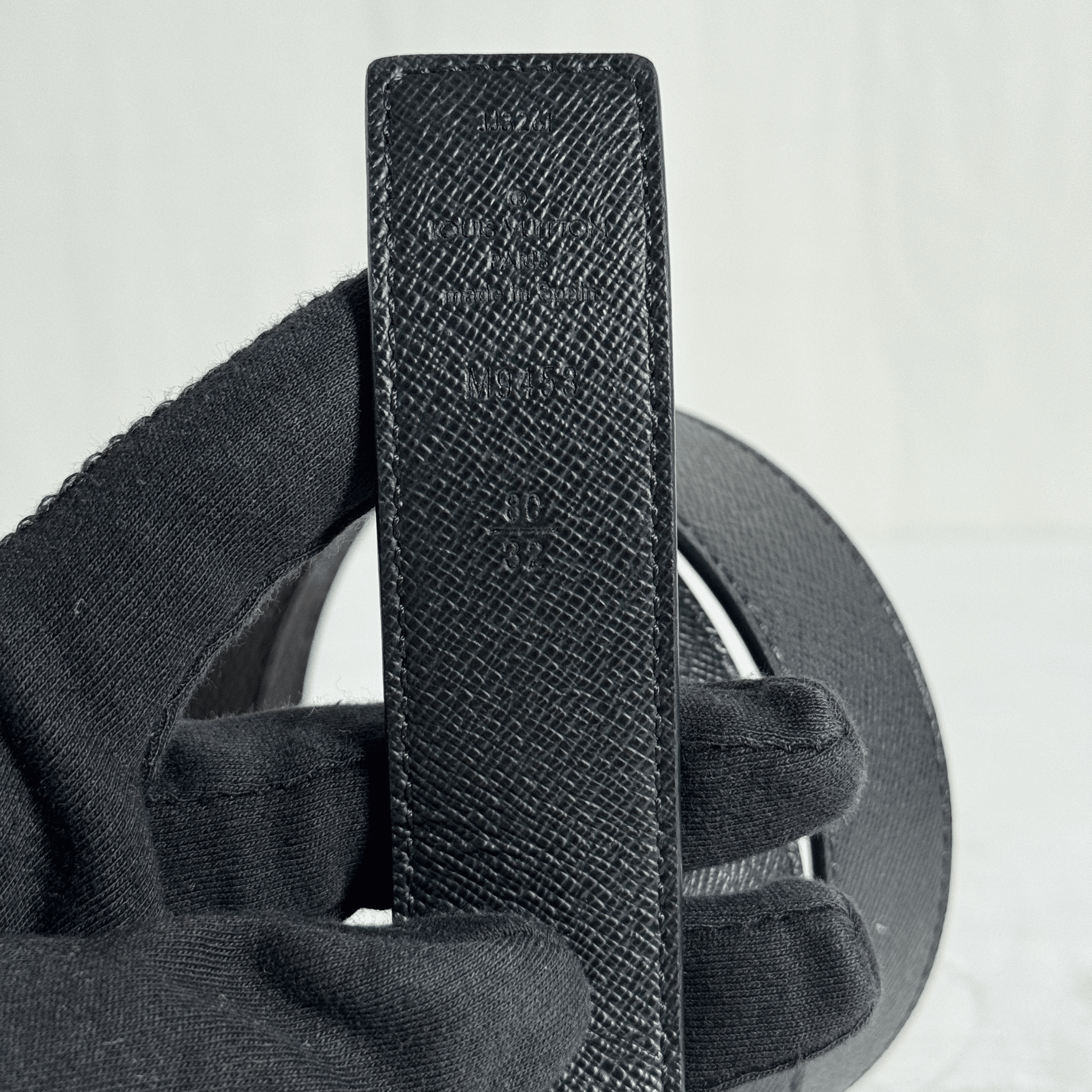 CEINTURE LOUIS VUITTON LV INITIALES REVERSIBLE 40 MM NOIR/MONOGRAM - La Belle Boutique