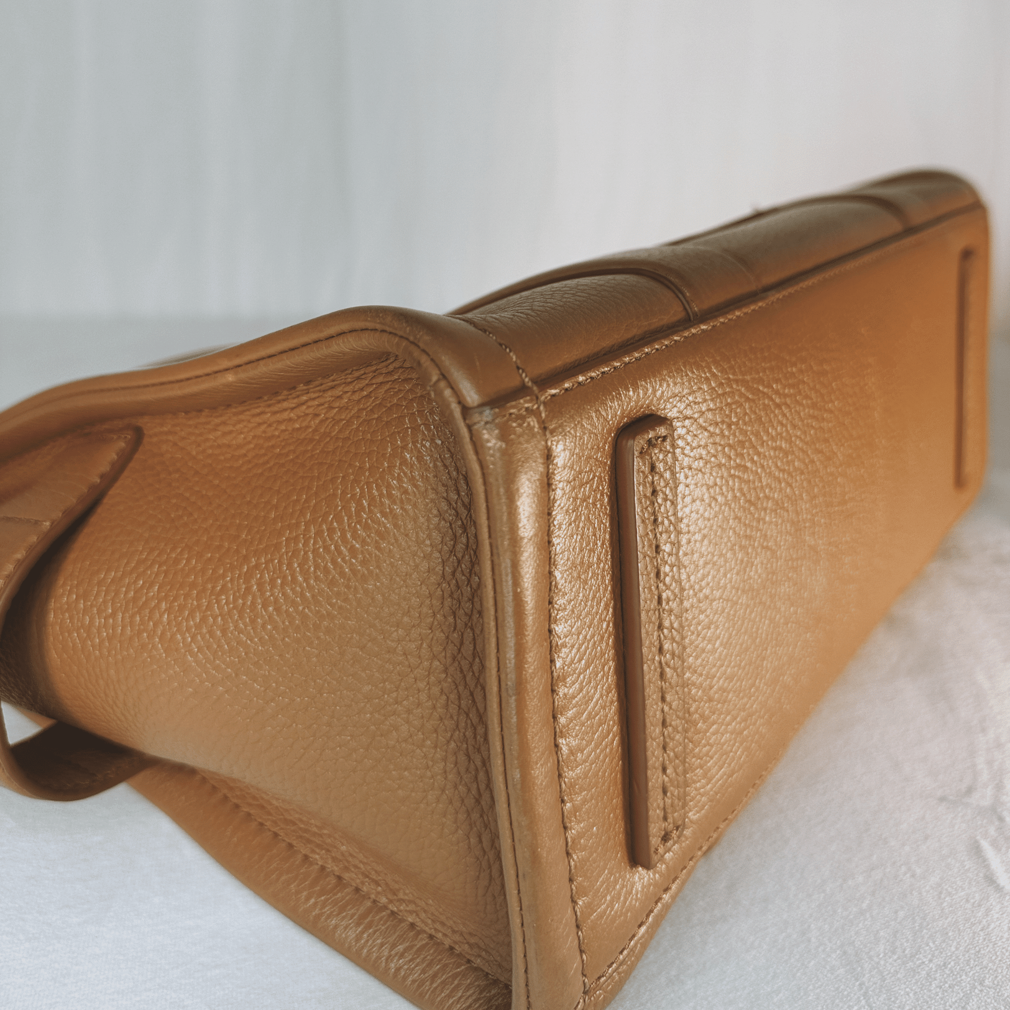 SAC MARC JACOBS MEDIUM LEATHER TOTE BAG EN CUIR CAMEL - La Belle Boutique