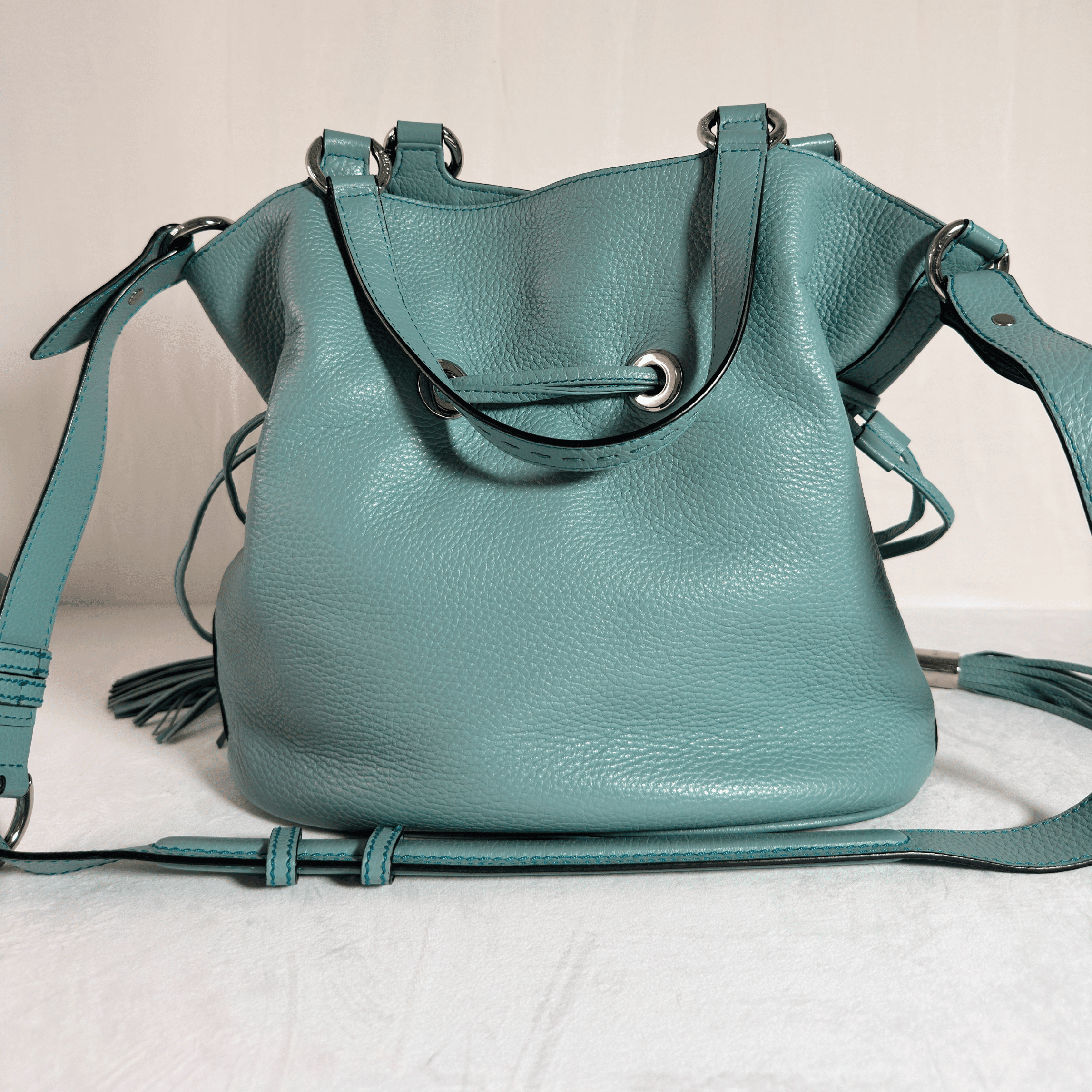 SAC LANCEL PREMIER FLIRT - SAC SEAU TAILLE M - CUIR GRAINE BLEU TURQUOISE - La Belle Boutique