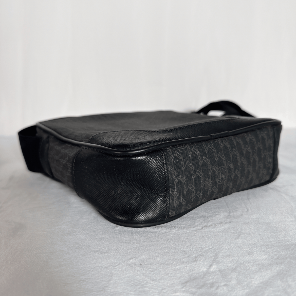 MONTBLANC - M_GRAM 4810 MESSENGER - TOILE MONOGRAMME NOIRE