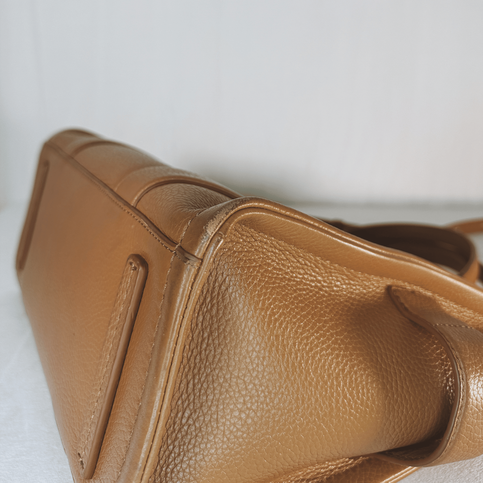 SAC MARC JACOBS MEDIUM LEATHER TOTE BAG EN CUIR CAMEL - La Belle Boutique
