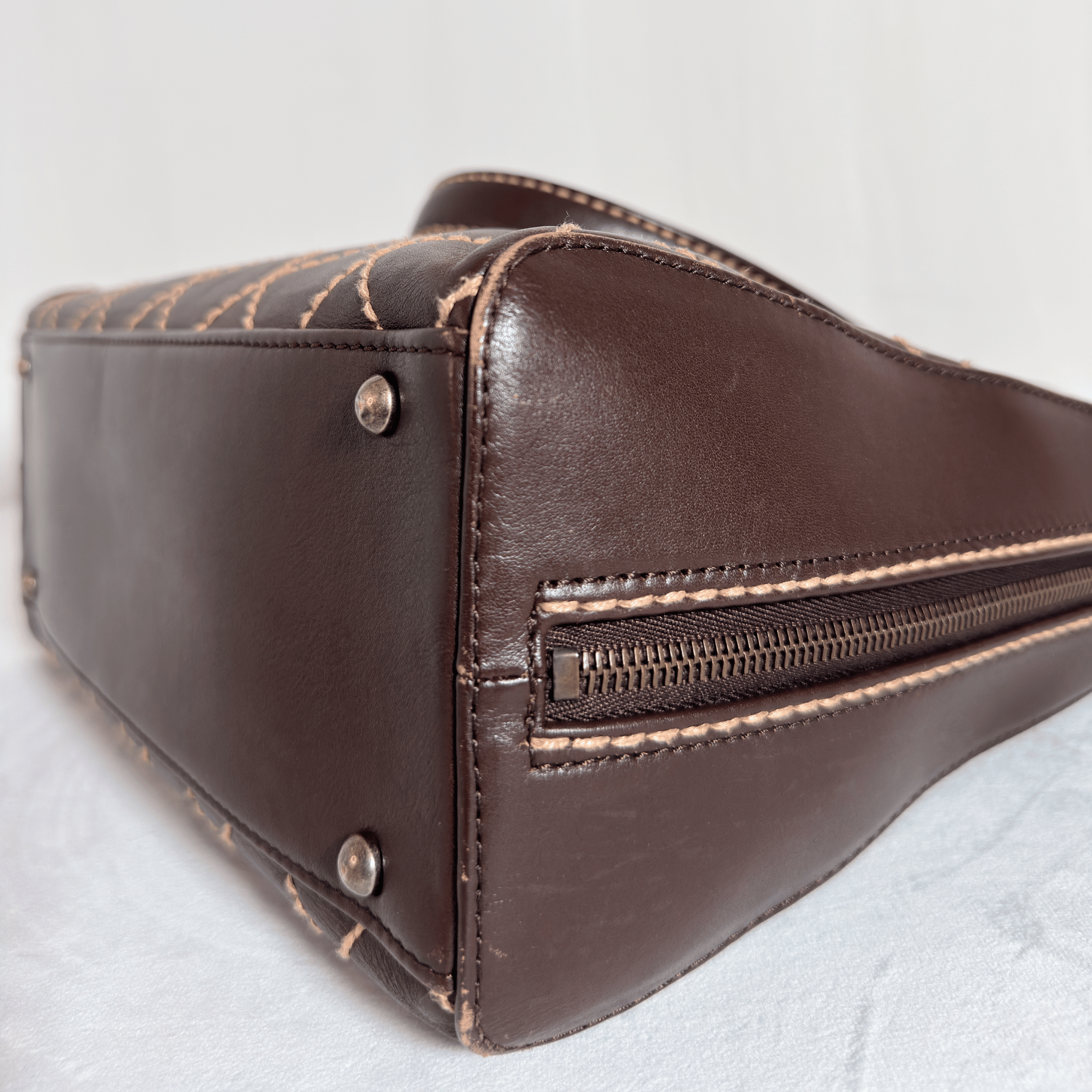 CHANEL - WILD STITCH HANDBAG - CUIR MARRON VINTAGE