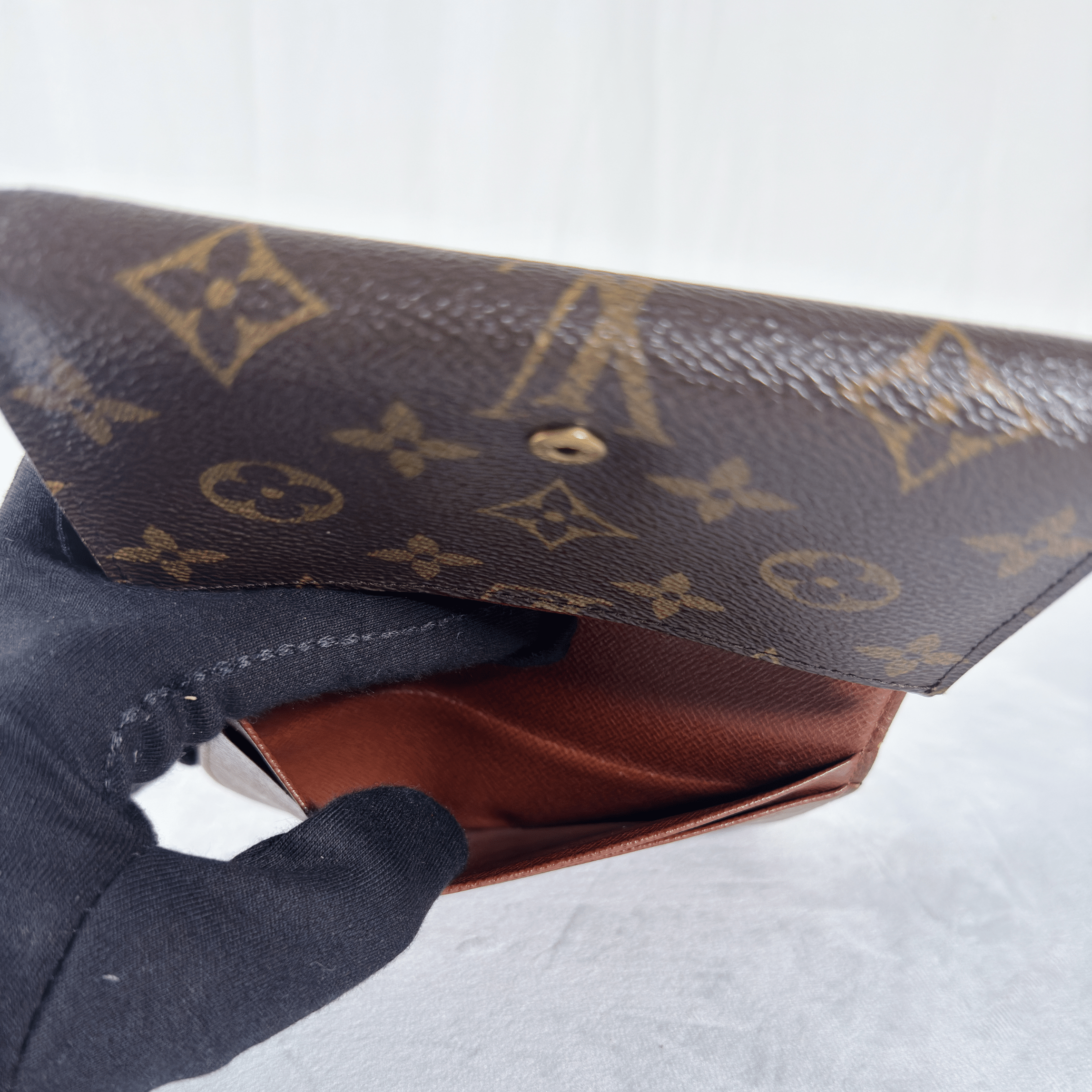 PORTEFEUILLE COMPACT ZIPPE TRESOR LOUIS VUITTON - TOILE MONOGRAMME VINTAGE - La Belle Boutique