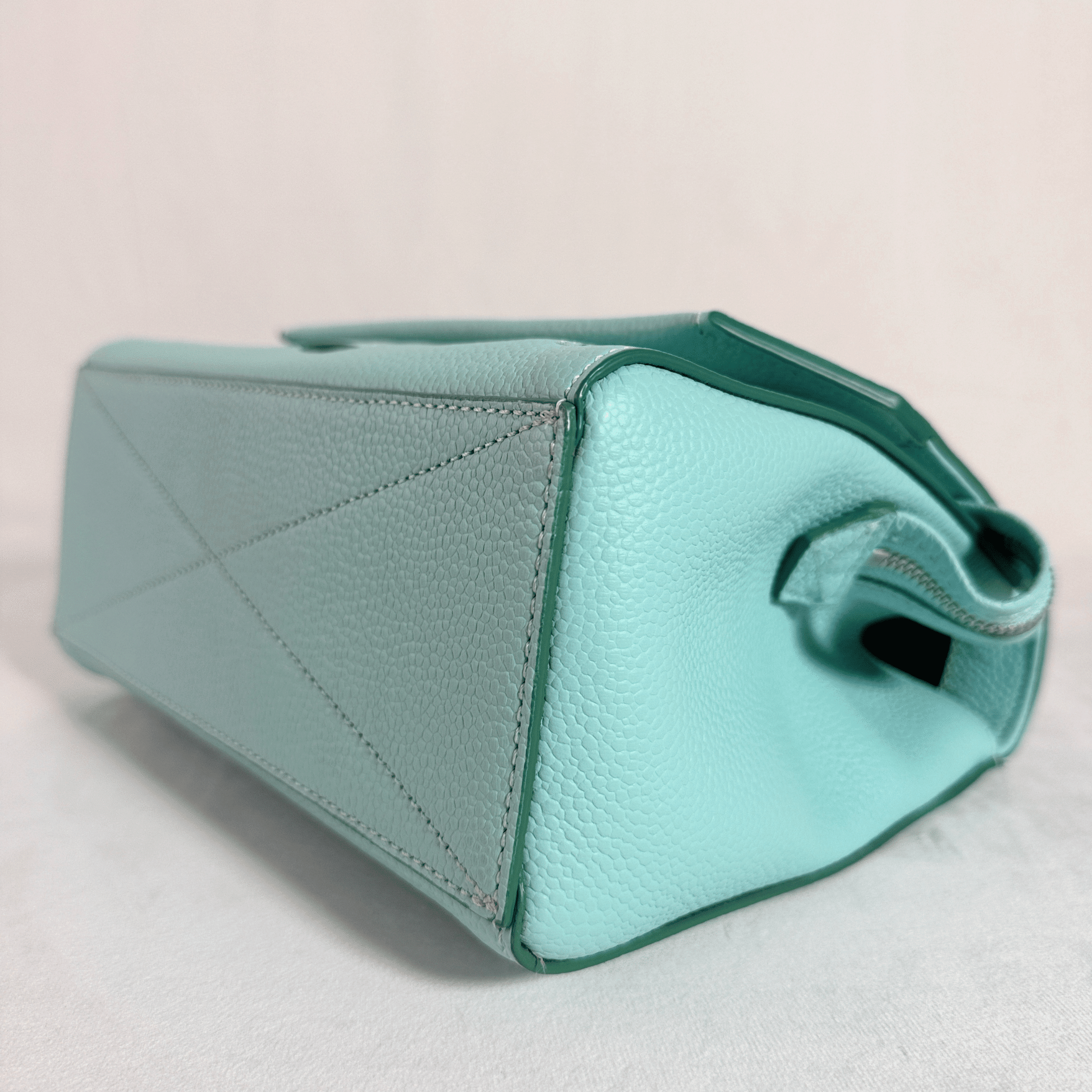 SAC LANCEL NINON M - CUIR GRAINE TURQUOISE - La Belle Boutique