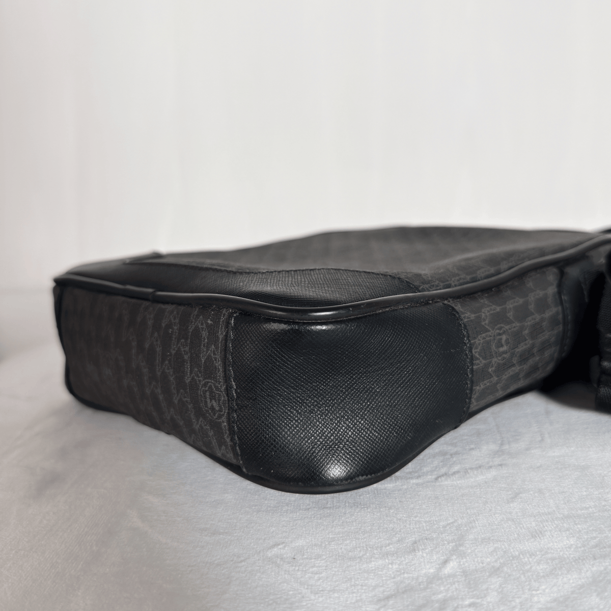 MONTBLANC - M_GRAM 4810 MESSENGER - TOILE MONOGRAMME NOIRE