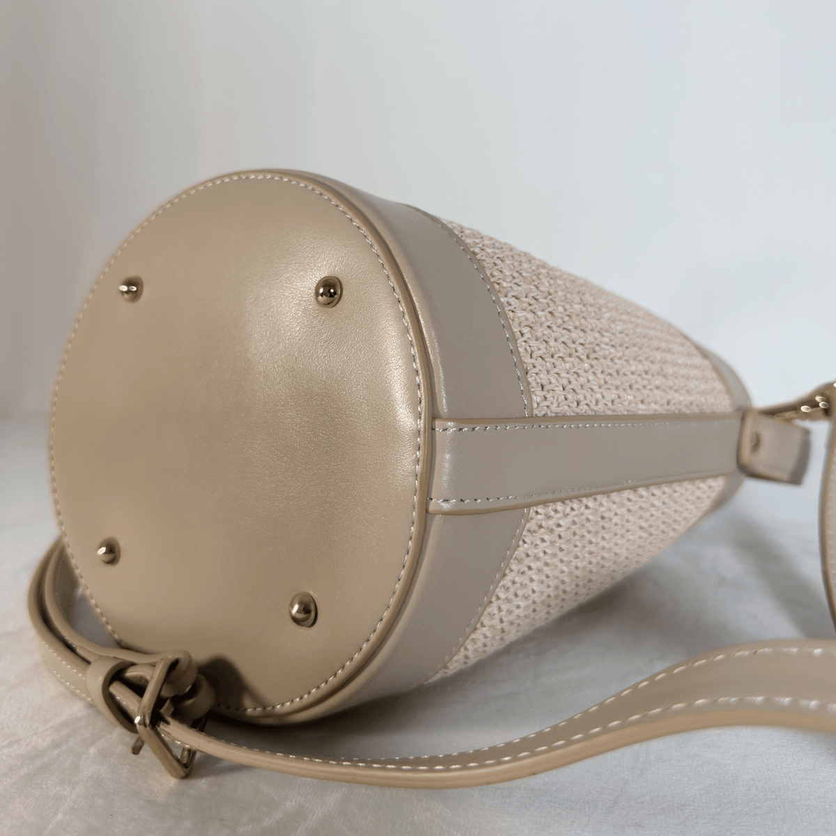 LANCASTER - SAC SEAU SO OSIER - CUIR ET EFFET RAPHIA IVOIRE - BANDOULIERE AMOVIBLE