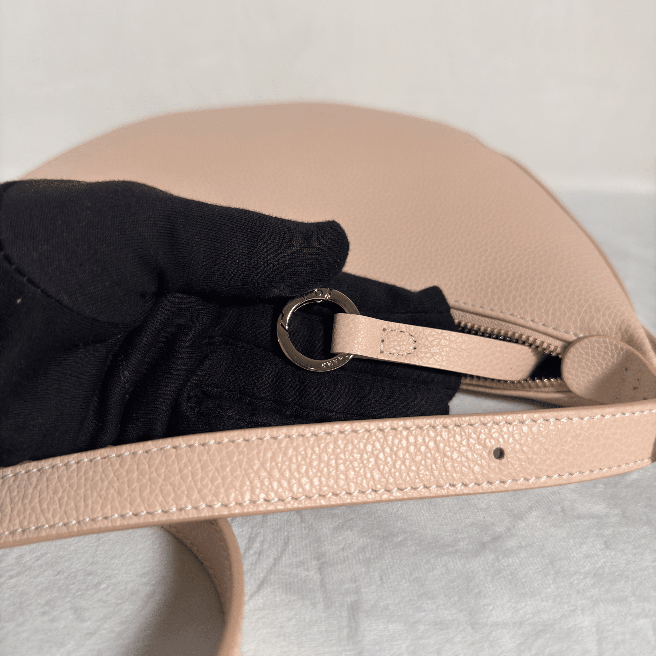 SAC BANDOULIERE LONGCHAMP LE FOULONNE - DEMI LUNE S - NUDE/GREGE - La Belle Boutique