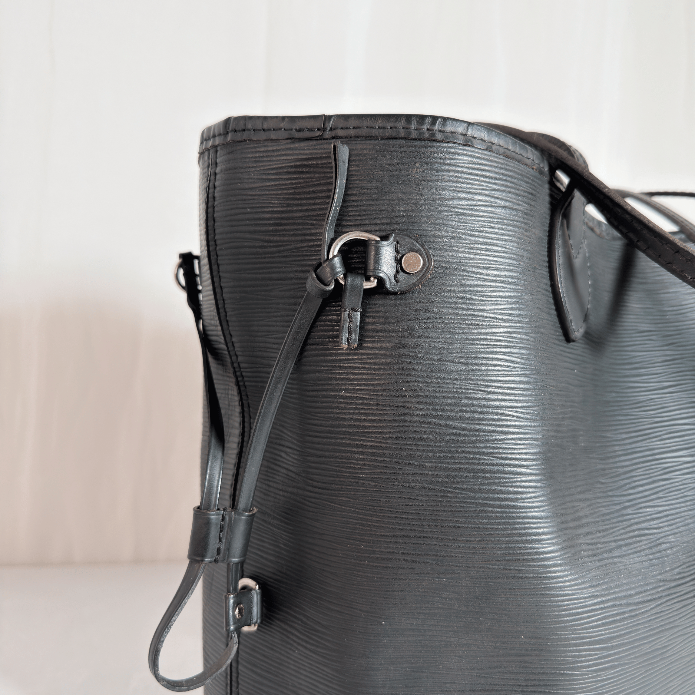LOUIS VUITTON - NEVERFULL MM - CUIR EPI NOIR