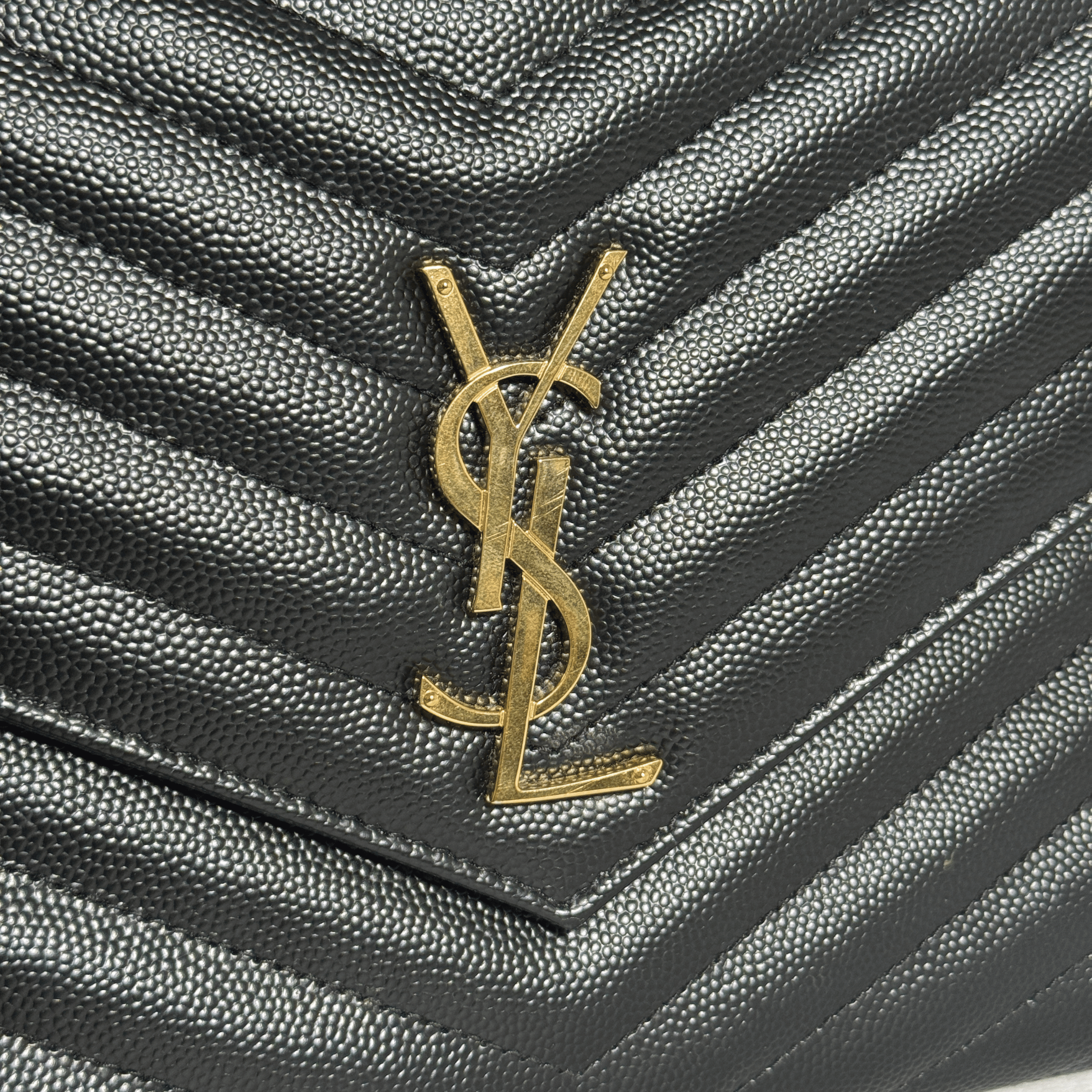 SAINT LAURENT - POCHETTE CASSANDRE MATELASSÉ - CUIR GRAIN DE POUDRE NOIR