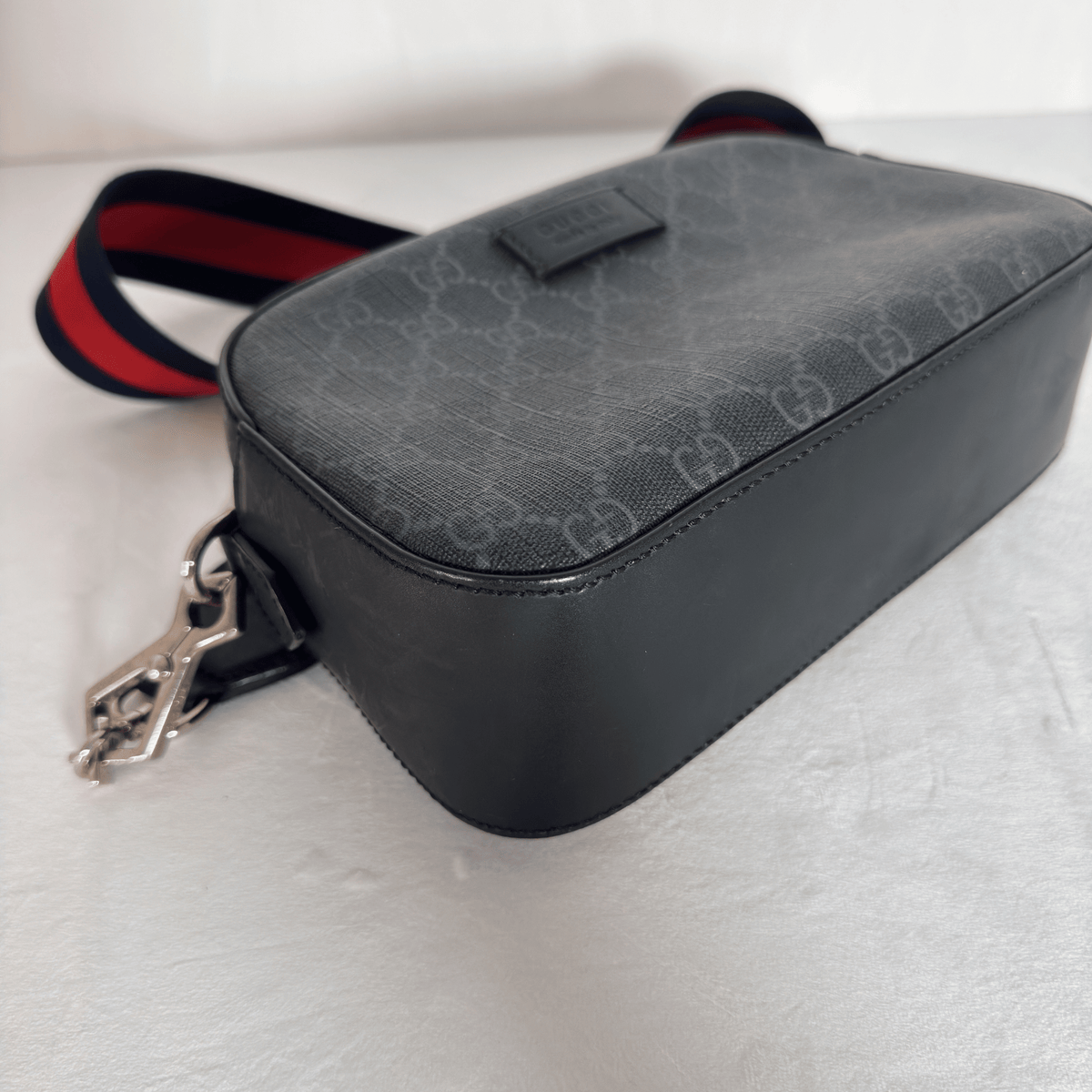 GUCCI - GG SUPREME CAMERA BAG - TOILE GG NOIR - BANDOULIÈRE WEB