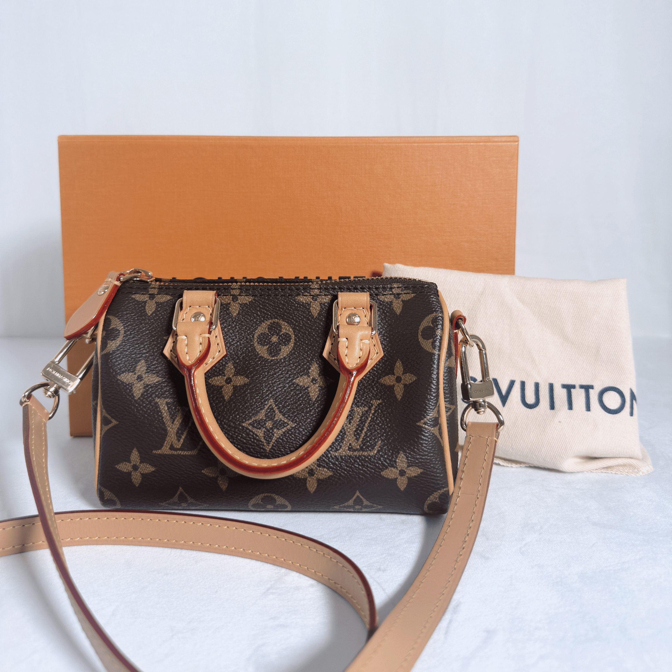 SAC LOUIS VUITTON NANO SPEEDY - TOILE MONOGRAM - La Belle Boutique