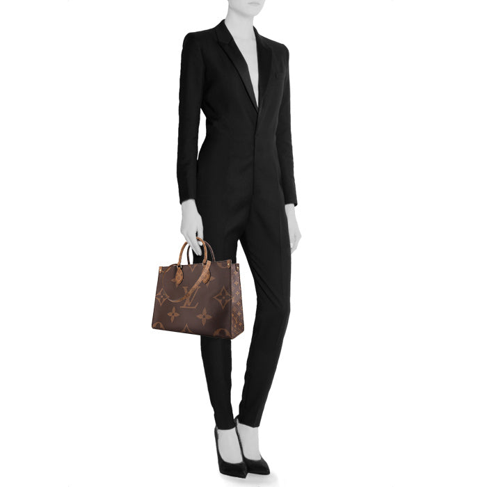 LOUIS VUITTON - ONTHEGO MM - TOILE MONOGRAM REVERSE BICOLORE