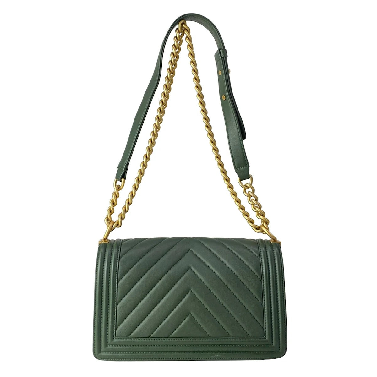 CHANEL - BOY MEDIUM - CUIR AGNEAU MATELASSÉ VERT SAPIN