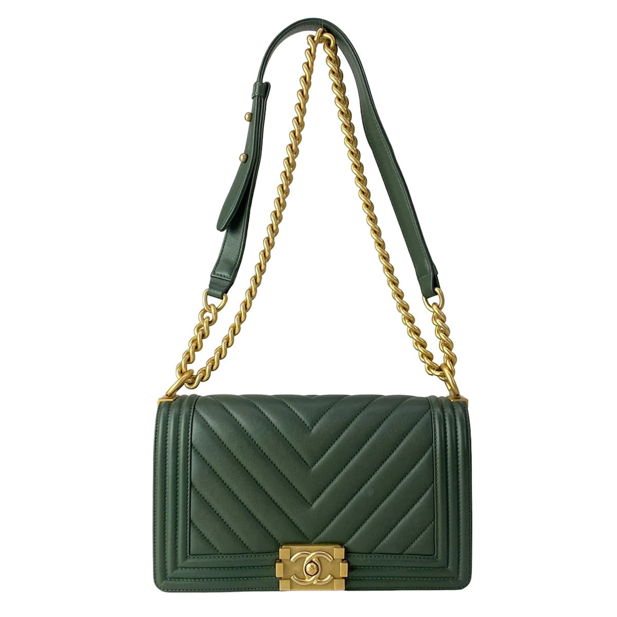 CHANEL - BOY MEDIUM - CUIR AGNEAU MATELASSÉ VERT SAPIN