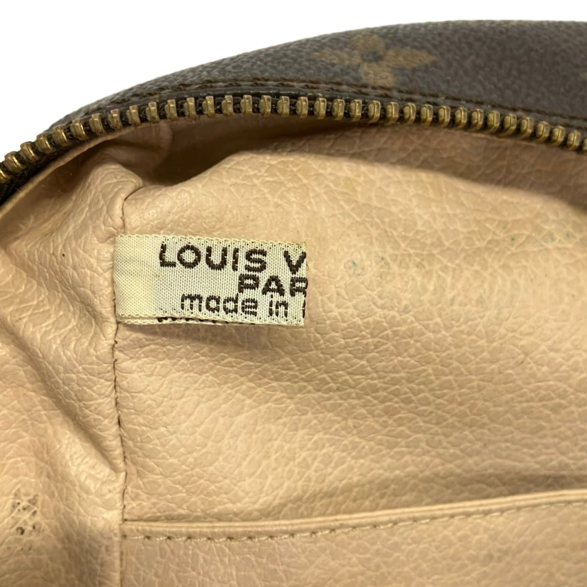 Pochette Louis Vuitton Trousse de Toilette 28, vue 4