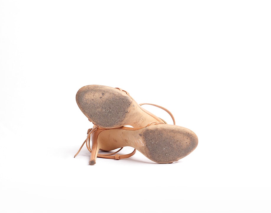 Catia beige leather barefoot shoes