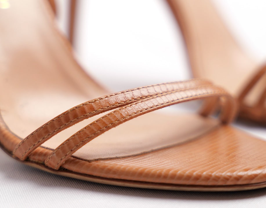 Catia beige leather barefoot shoes